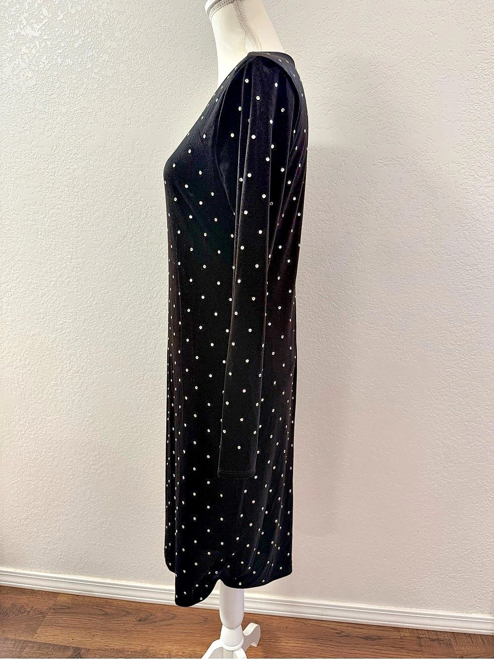Jennifer Lopez M Black Velvet Rhinestone Sheath Midi Dress Lined Stretch - Picture 6 of 16